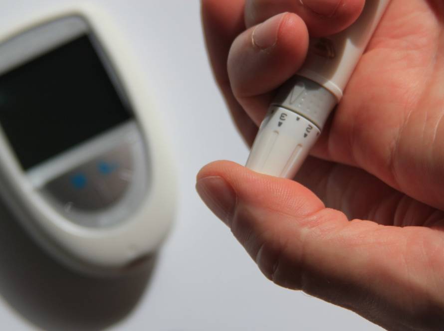 what causes high cholesterol and how to lower it
